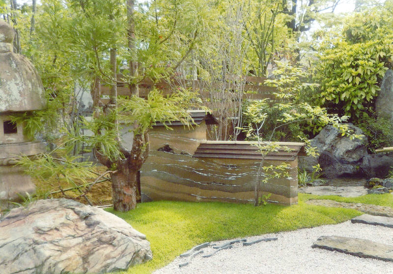 溝口造園　庭・波型塀・おしゃれ・洋風・枕石・芝・灯篭・和モダン・灯篭